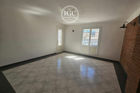 2026-09:27:44